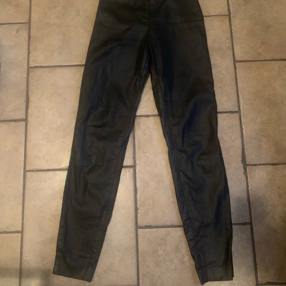 Stretchy leatherette skinny - Picture 2 of 5